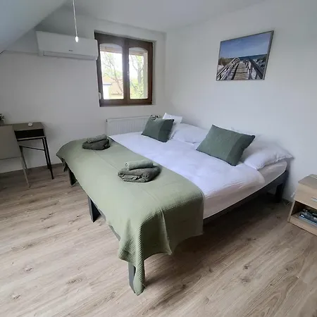 Green Home Apartman Апартаменты