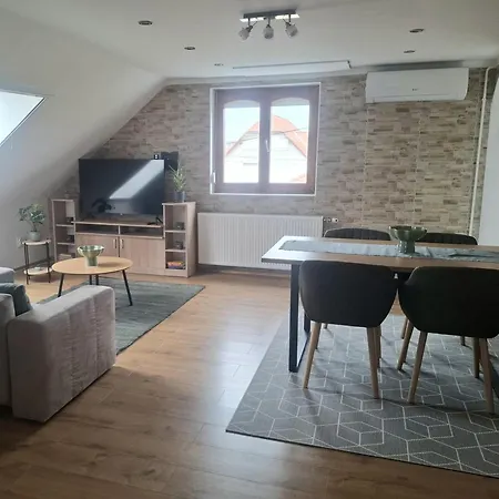 Green Home Apartman Апартаменты *